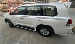 تۆیۆتا لاند کروزەر